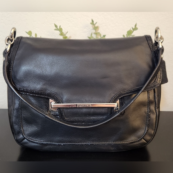 COACH Taylor Leather Flap Shoulder Purse - Picture 2 of 11